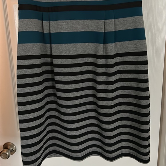 Loft Multi-stripe Sheath Dress Size 10 NWOT - Picture 4 of 6